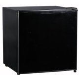 Magic Chef 1.7 cubic foot Refrigerator MCBR170BMD